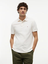 Carica l'immagine nel visualizzatore di Gallery, Polo Tommy Hilfiger XXS