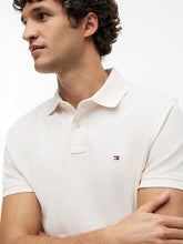Carica l'immagine nel visualizzatore di Gallery, Polo Tommy Hilfiger XXS