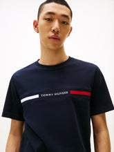 Carica l'immagine nel visualizzatore di Gallery, T-Shirt Tommy Hilfiger XXS