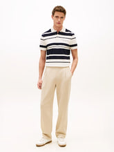 Carica l'immagine nel visualizzatore di Gallery, Pantalone Tommy Hilfiger XXS
