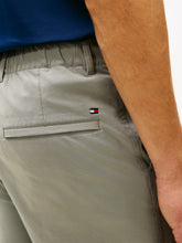 Carica l'immagine nel visualizzatore di Gallery, Bermuda Tommy Hilfiger 28