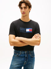 Carica l'immagine nel visualizzatore di Gallery, T-Shirt Tommy Hilfiger XXS