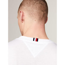 Carica l&#39;immagine nel visualizzatore di Gallery, T-shirt tommy hilfiger
