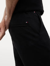 Carica l'immagine nel visualizzatore di Gallery, Bermuda Tommy Hilfiger 28

